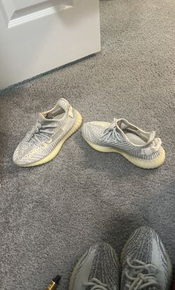 Yeezy Shoes