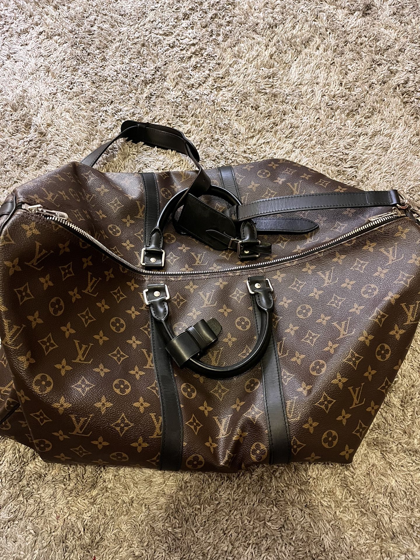 Louis Vuitton KEEPALL BANDOULIÈRE 55 for Sale in Los Angeles, CA - OfferUp