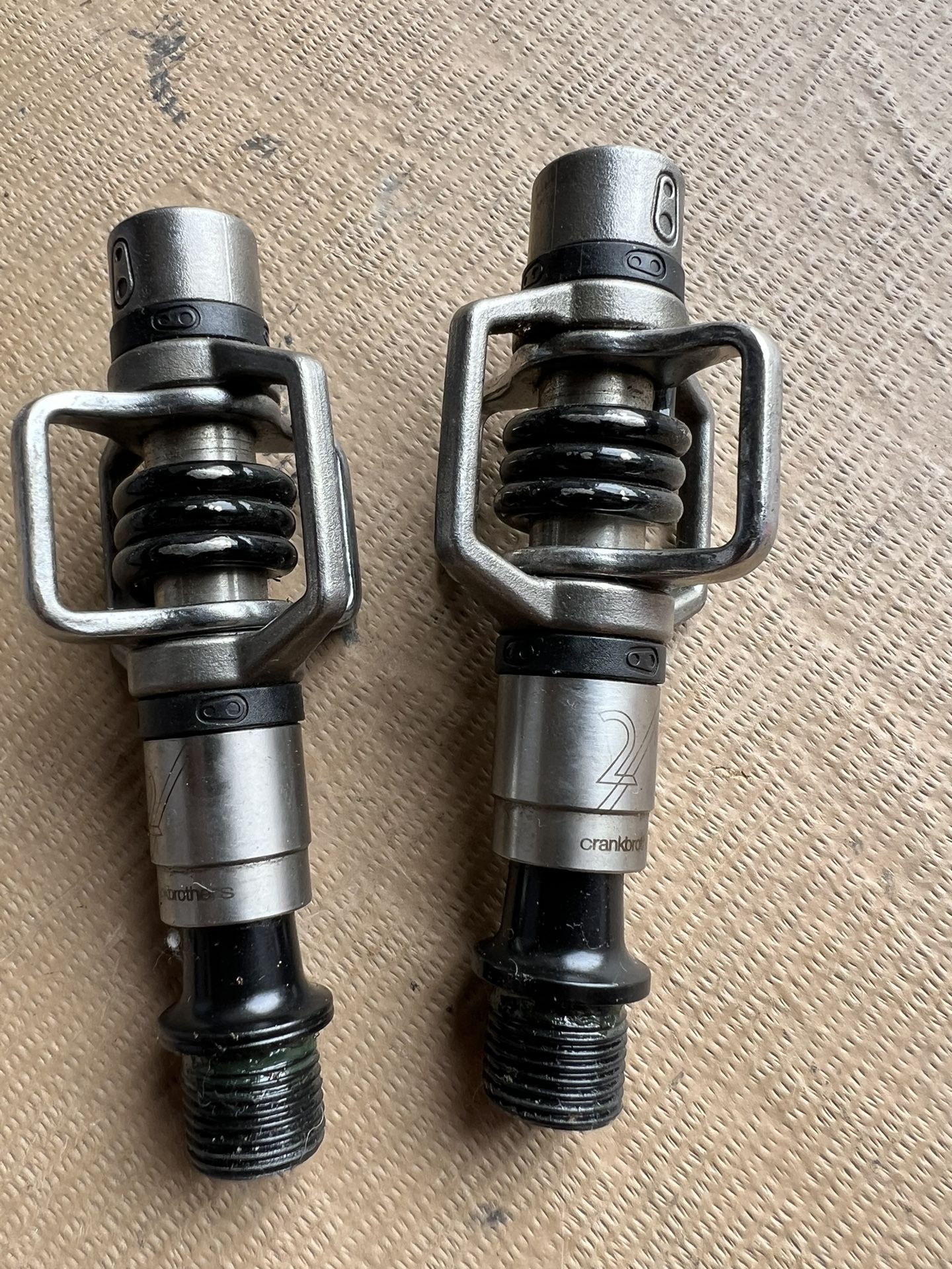 Crankbrothers Egg Beater 2