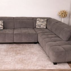 Dual Power Reclining Sectional With Headrest 