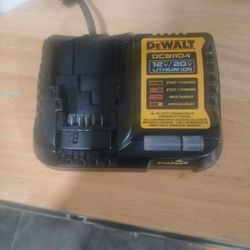 DeWalt 12/20V Charger