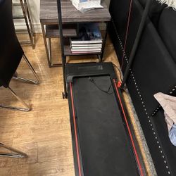 High-Quality Folding Treadmill - Perfect for Home Workouts and Walking While Working!