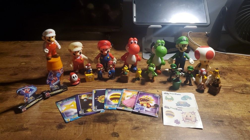 Mario Bros. Figures And Collectables 