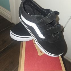 $30 Suede Black Vans Toddler Size 10 NEW