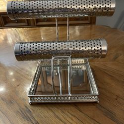 Nicole Miller 2 Tiered Jewelry Stand with Mirrored Tray in Excellent Condition