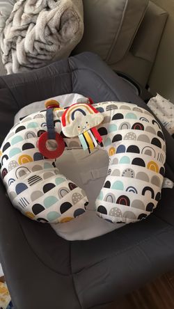 Boppy tummy time pillow for baby
