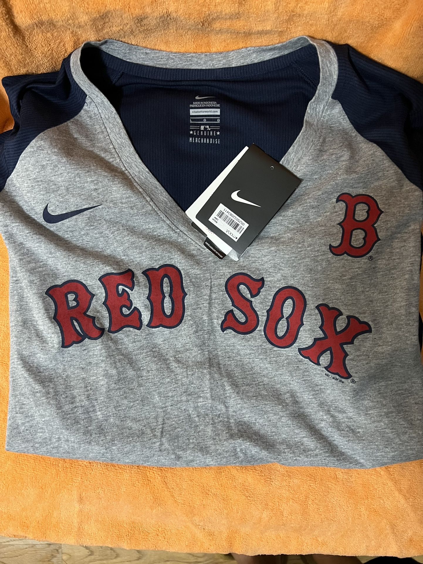 Boston Red Sox The Nike Tee Giant B Logo MLB 3/4 Sleeve Mens TShirt Size  Large for Sale in Lemon Grove, CA - OfferUp