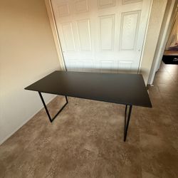 Large Desk New Condition 