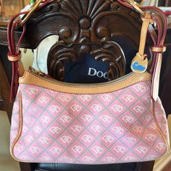 Dooney Bourke Harvey Medium Hobo