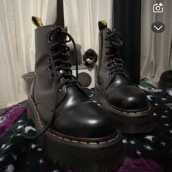 Dr. Marten Jadon Boot Smooth Leather Platforms