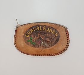 Vintage Guadalahara Hand Tooled Embossed Souvenir Leather Wallet Coin zipper