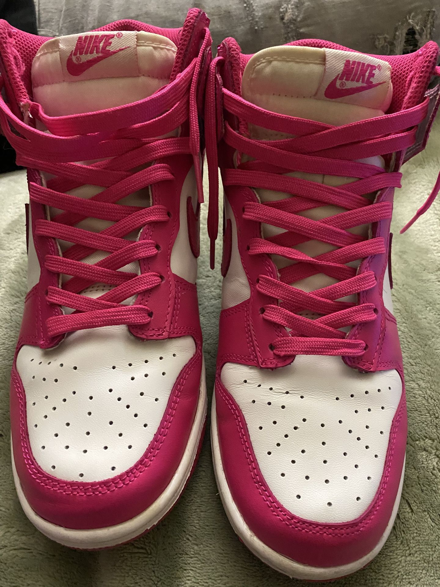 Nike Dunks Highs