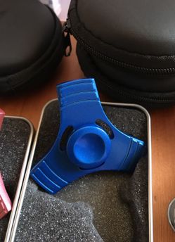 Metal fidget spinners
