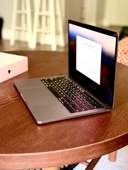 Apple MacBook Pro 13” 256gb