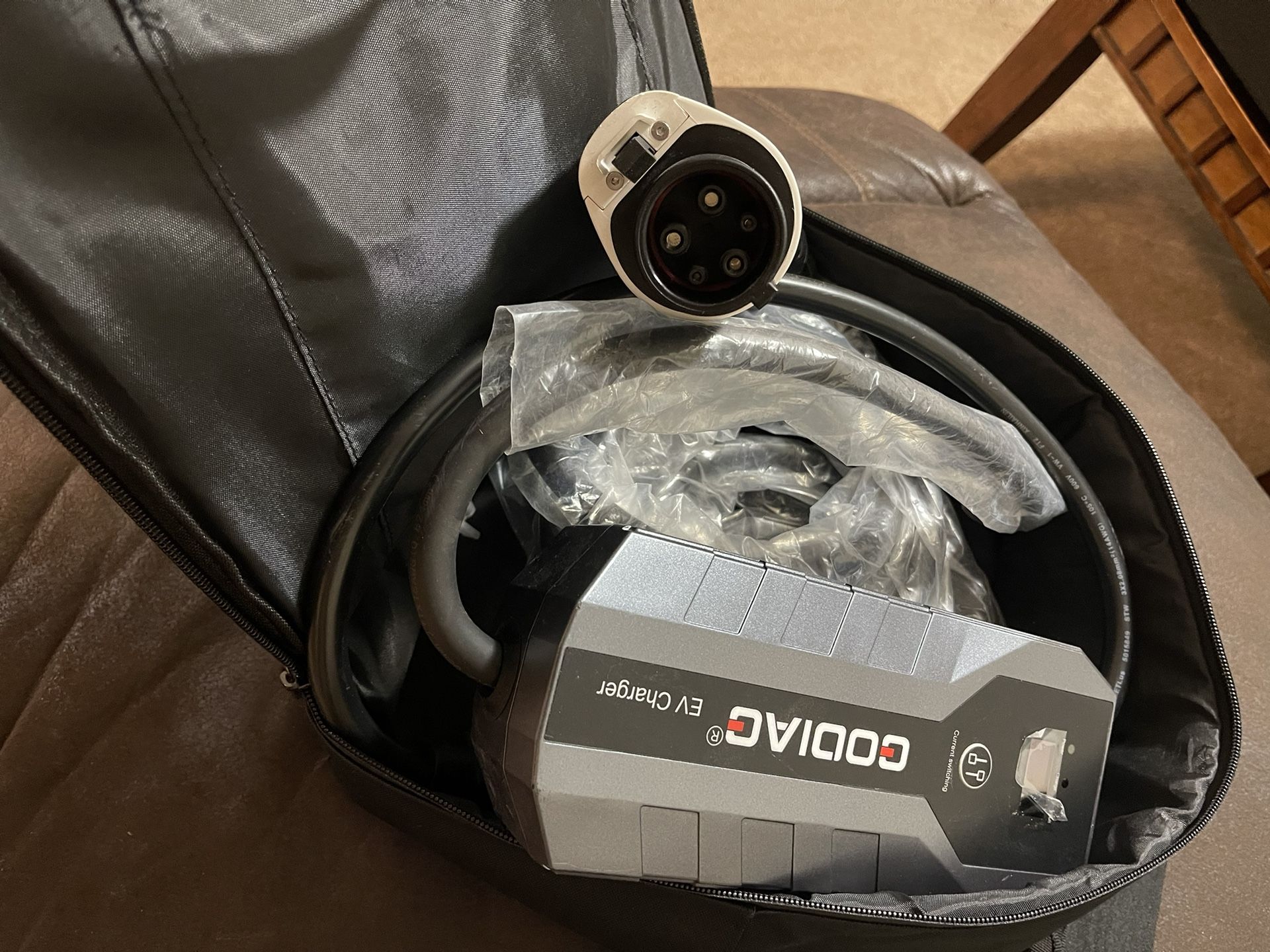 Vendo Cargador Para Carro Eléctrico En 120
