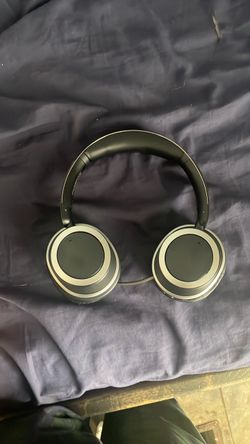 Wireless gaming headset