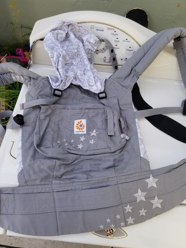 Ergobaby Original Award Winning Ergonomic Multi Position Baby