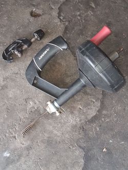 Husky 1/4 in×25ft power drill operated drain and husky.\nQuick.\nTubing cotter