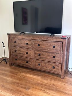 Wooden dresser