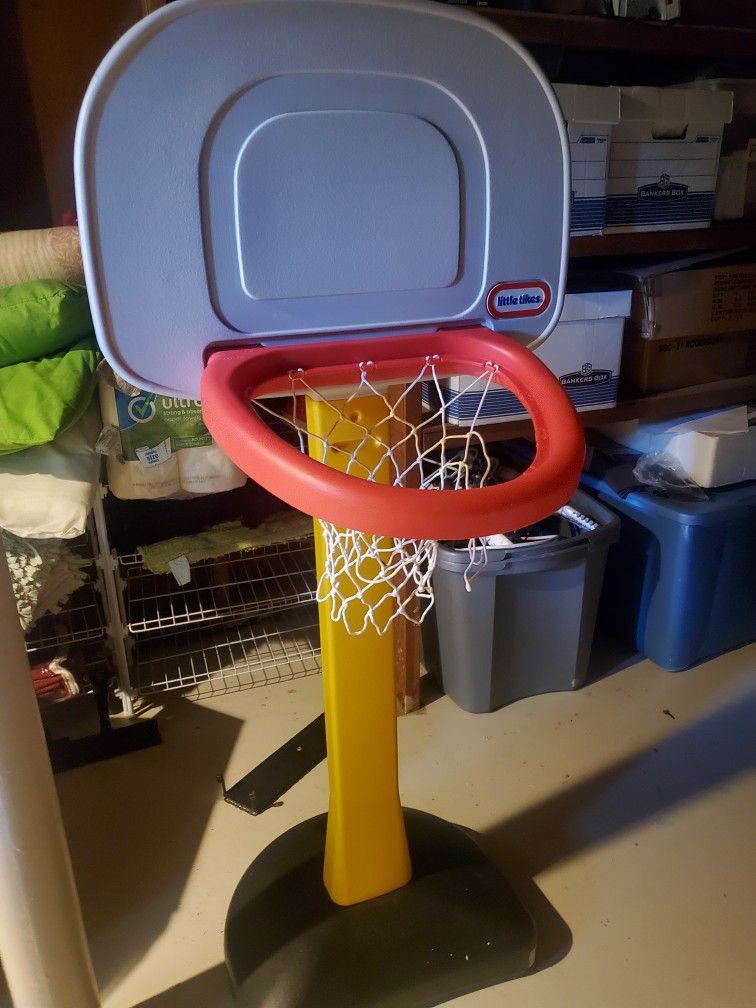 Toddler Adjustable Basketball Goal