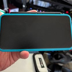 Nintendo 2DS XL with 64GB SD card loaded with games