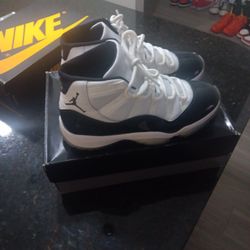 Jordan 11 Concord Size 9
