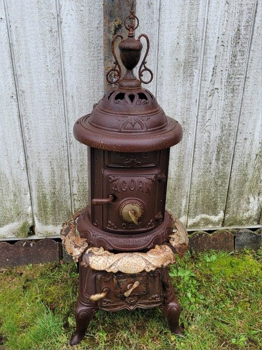 Antique Cast Iron Pot Belly Stove