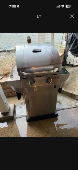 Charbroil Double Bruner Propane Grill
