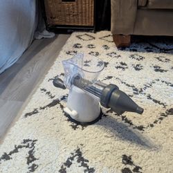 Mueller Masticating Juicer, Automatic Seperation of Pulp and Juice