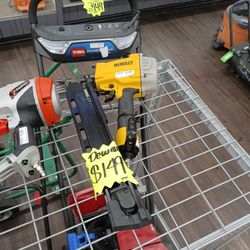 DeWalt Nailer 