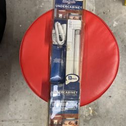 Under Cabinet Light