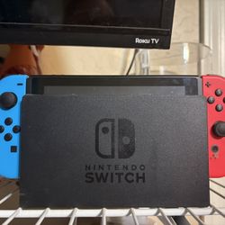 Nintendo Switch 