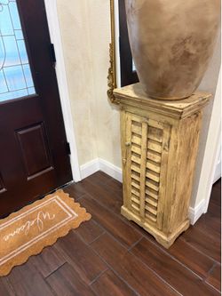 Tall cabinet