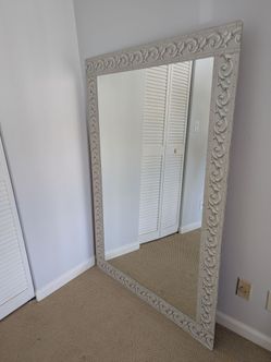 Floor mirror