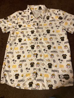 San Diego Padres Size Large Adult Jack in the Box Button-Up Shirt