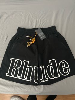 Rhude shorts Medium