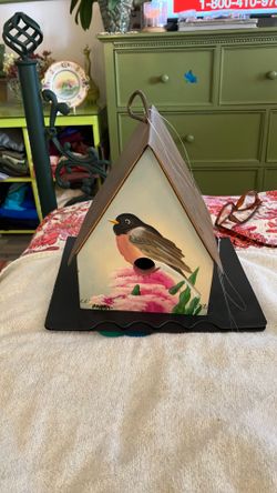 Bird House Handpainted Robin And Flowers 8 1/2” By 7”