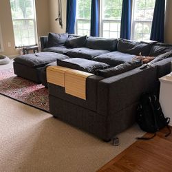 Albany Park XL Sectional Couch - Extremely Comfortable! 