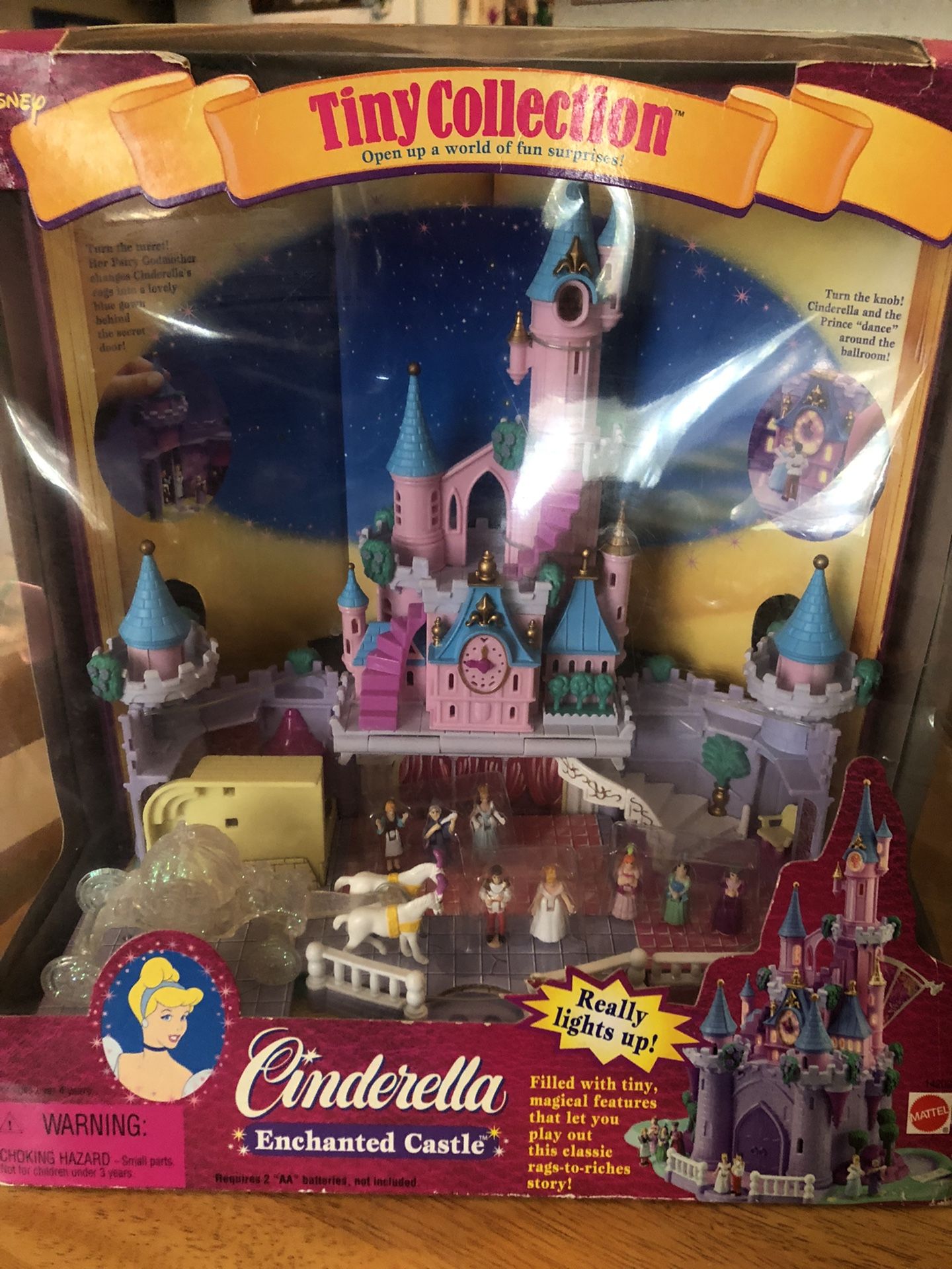 Vintage Discontinued,Cinderella , Polly pocket by bluebird.