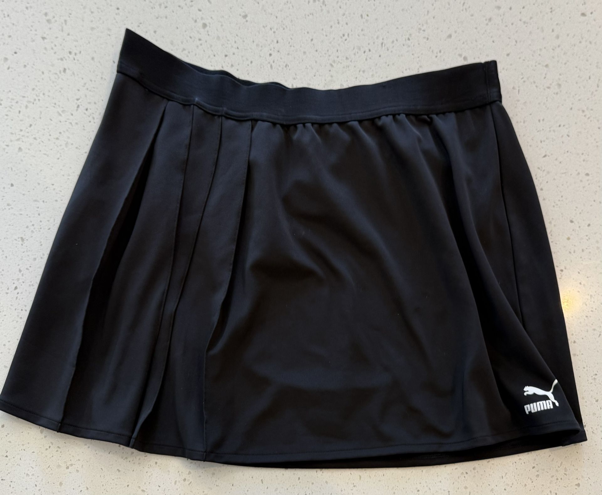 XL Puma Classics Black Pleated asymmetric athletic athleisure skirt Sports Activewear