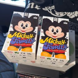 Mickey Family Keychain
