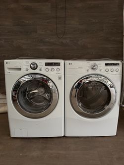 LG washer and dryer laundry set