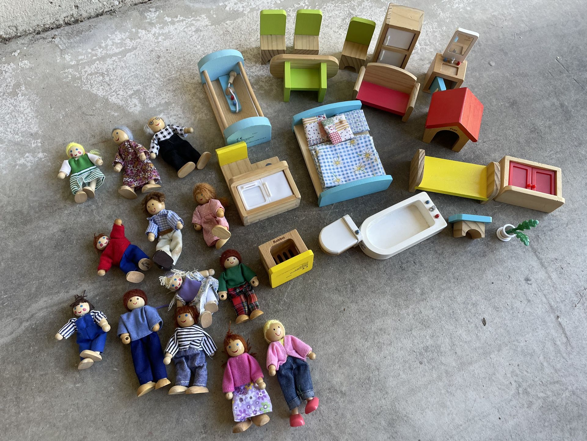 Doll House Accessories
