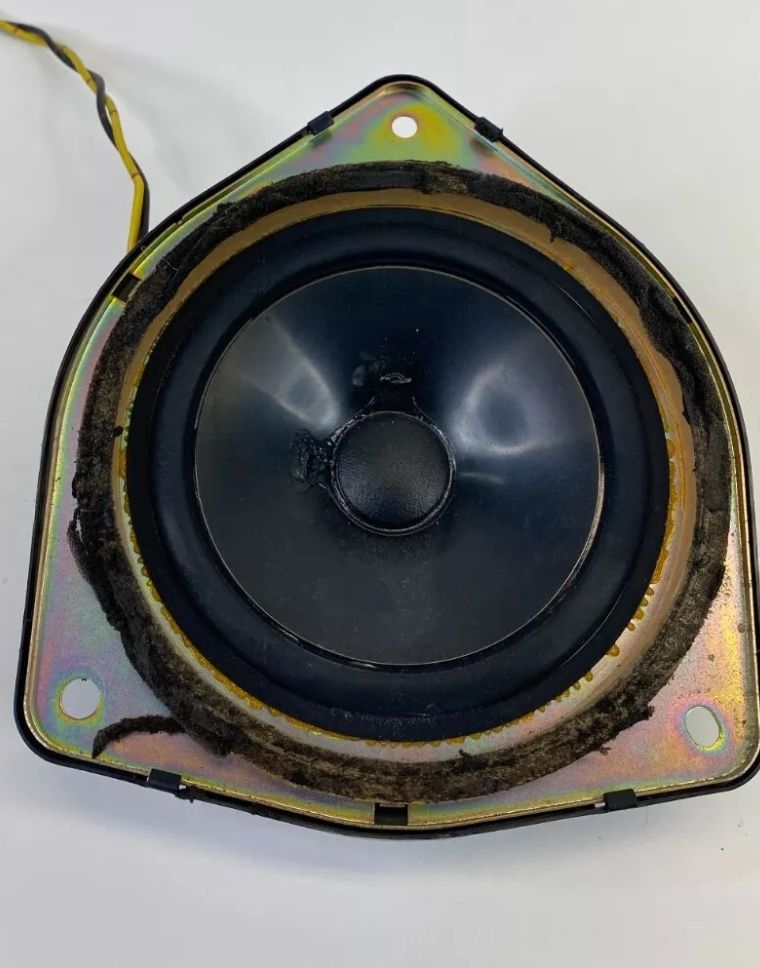 Es300 Off A 99 I Have All Four Oem Speakers 19111 Area Philadelphia Picku Up Only 
