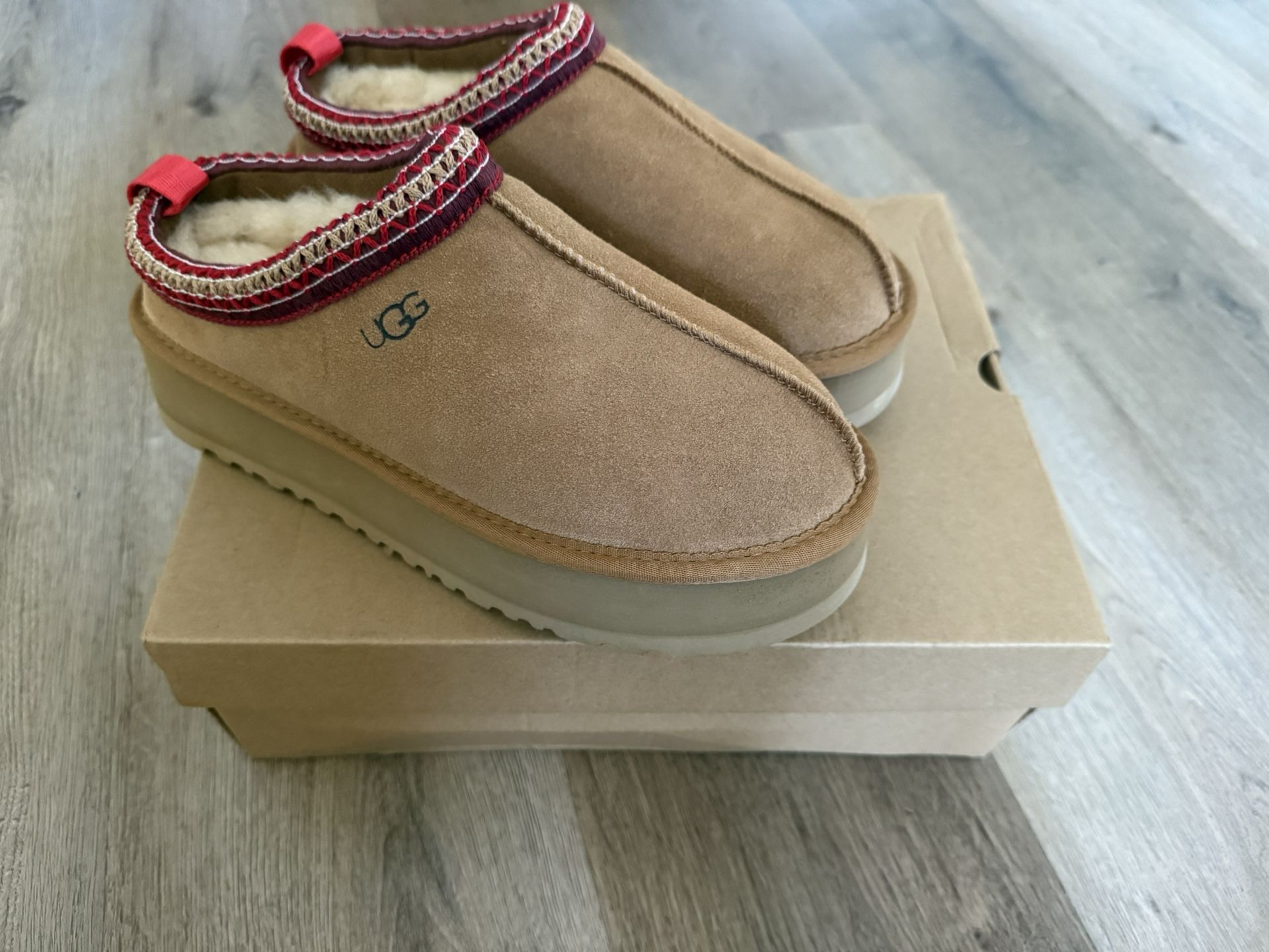UGG Womens Chestnut Tazz ll