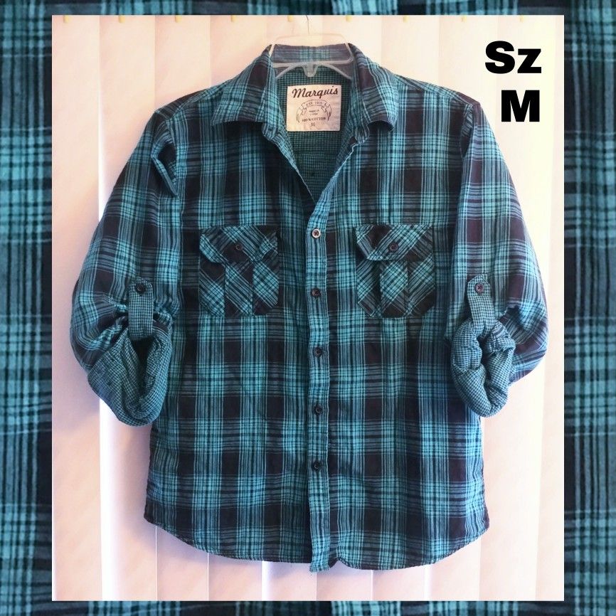 MENS BUTTON-UP SHIRT SIZE M