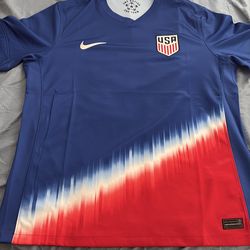 24/25 USA Jersey large