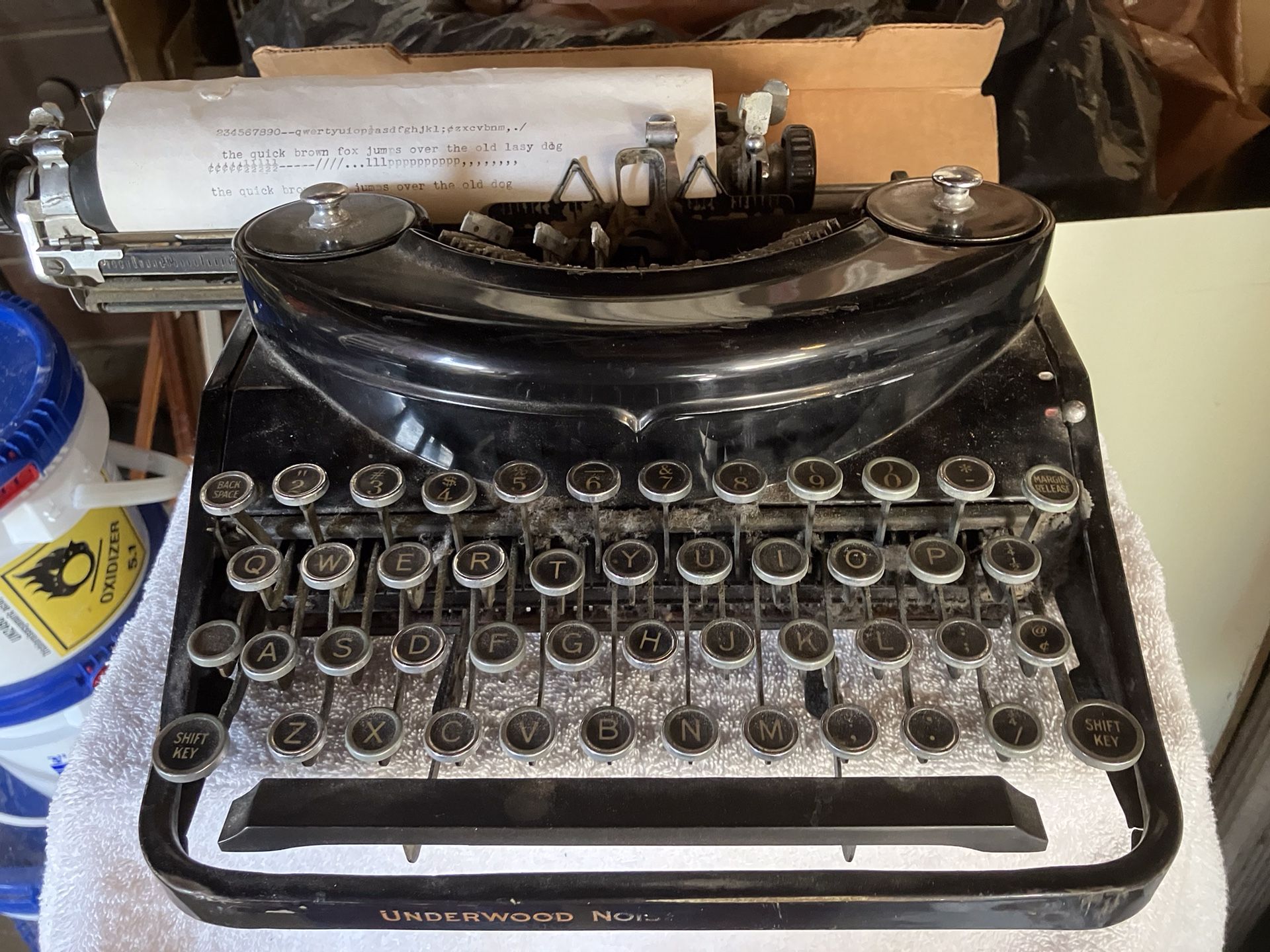vintage underwood typewriter