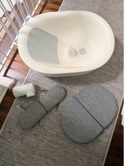 Lalo Baby Bathtub Set with Insert + Cushions