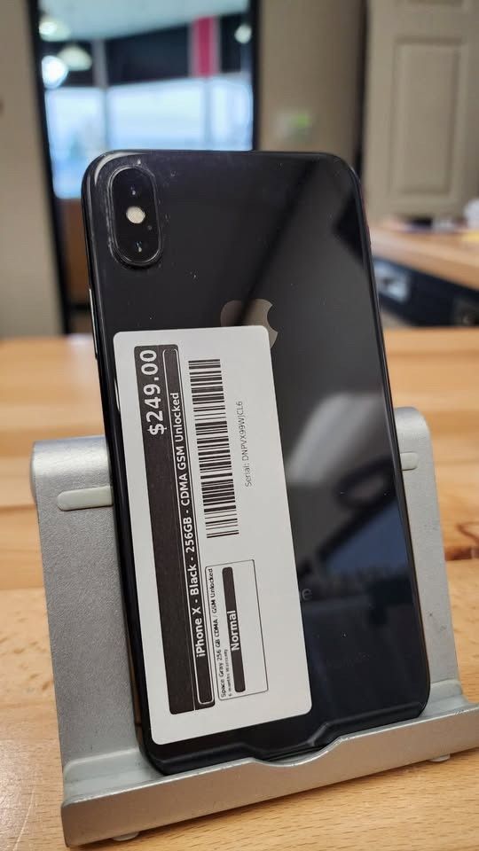 iPhone X - Black - 256GB - CDMA GSM Unlocked - G
